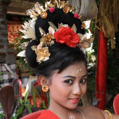 Zaproszenie na uroczystosc na Bali